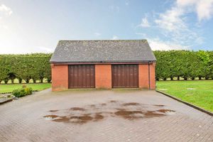 Photo 22- click for photo gallery